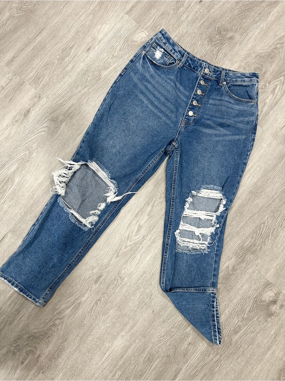 Forever 21 Distressed Boyfriend Jeans - Blue